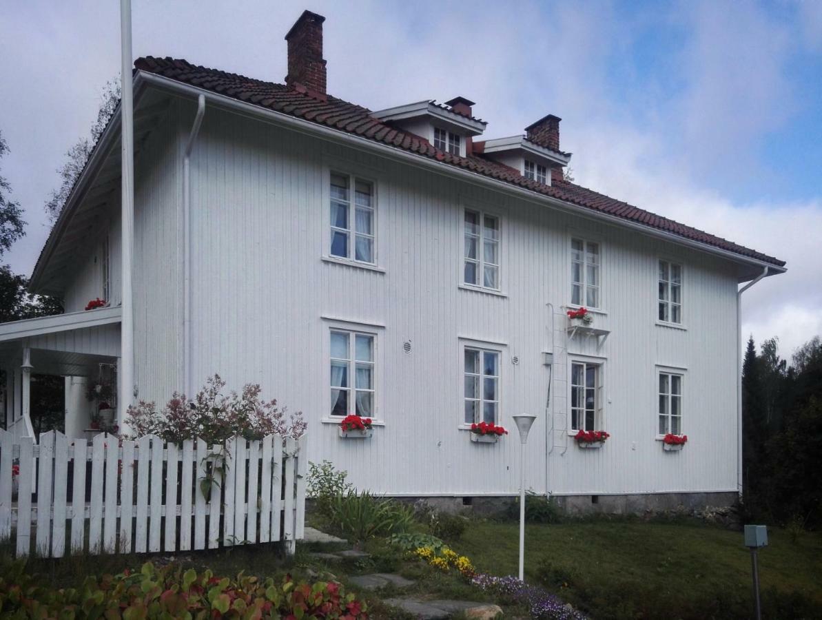 Kyykerin Kartano Bed & Breakfast Outokumpu Exterior photo